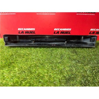 Recambio de luz central de freno para iveco daily furgón (2014) 2.3 fg 33 s ... v batalla 3520 [2,3 ltr. - 100 kw diesel scr] re