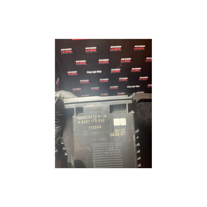 Recambio de filtro aire para renault express (04.2021) 1.5 advance [1,5 ltr. - 70 kw blue dci diesel fap] referencia OEM IAM 165