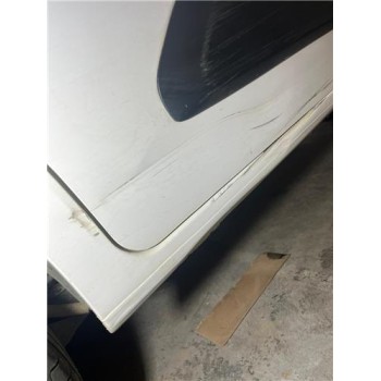 Recambio de puerta lateral corredera derecho para peugeot peugeot partnert yh01 referencia OEM IAM 9820425580  