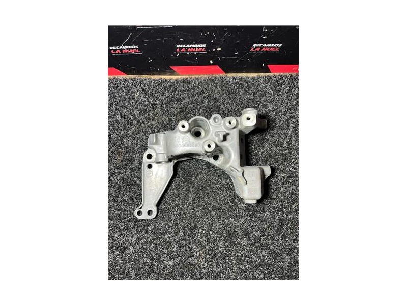 Recambio de soporte alternador para peugeot peugeot partnert yh01 referencia OEM IAM 9823598480  
