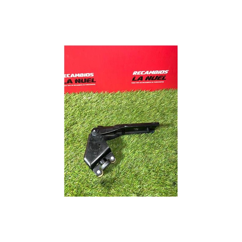 Recambio de soporte puerta corredera para renault trafic iii furgón (06.2014) m9r z7 referencia OEM IAM 777647086R  