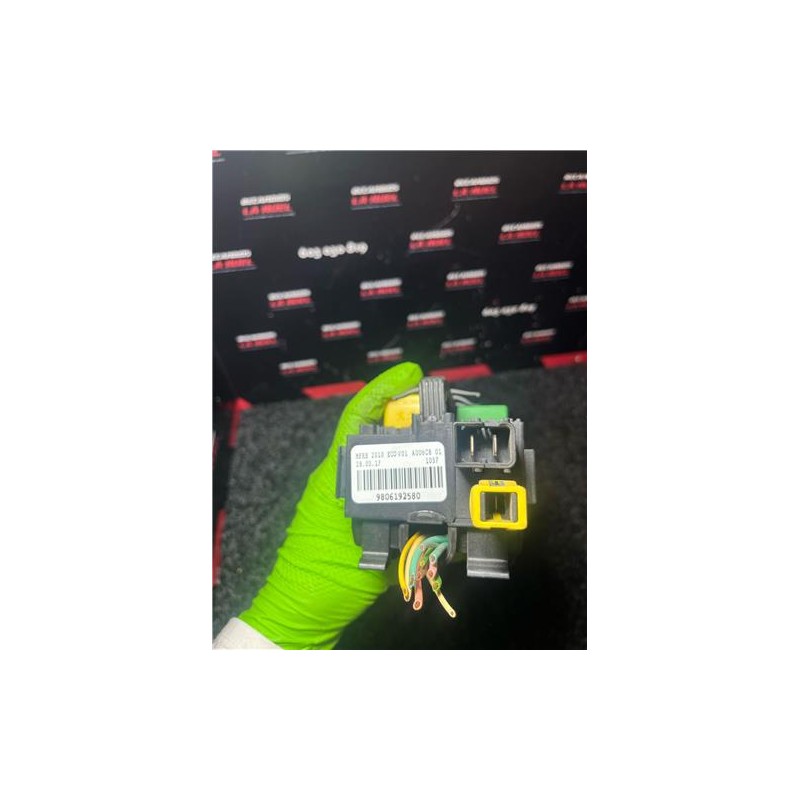 Recambio de caja reles para citroën jumpy furgón (05.2016) 1.5 control m [1,5 ltr. - 75 kw blue-hdi fap] referencia OEM IAM 9806