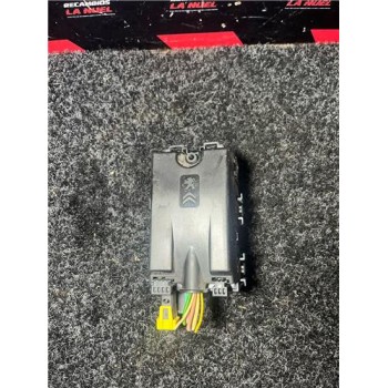 Recambio de caja reles para citroën jumpy furgón (05.2016) 1.5 control m [1,5 ltr. - 75 kw blue-hdi fap] referencia OEM IAM 9806