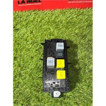 CAJA RELES A2469067100 