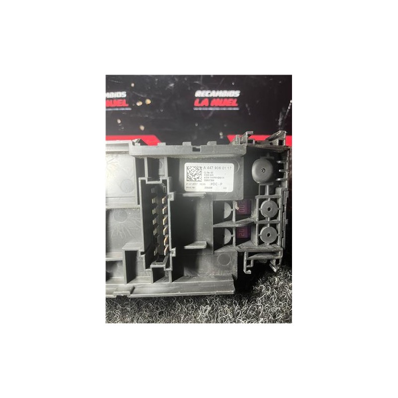 Recambio de caja reles para mercedes-benz vito tourer (447)(07.2014) 1.6 109/110/111/114 cdi base fwd compacta (447.701) [1,6 lt