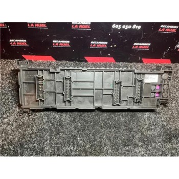 Recambio de caja reles para mercedes-benz vito tourer (447)(07.2014) 1.6 109/110/111/114 cdi base fwd compacta (447.701) [1,6 lt