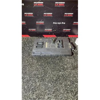 CAJA RELES A9069006303 