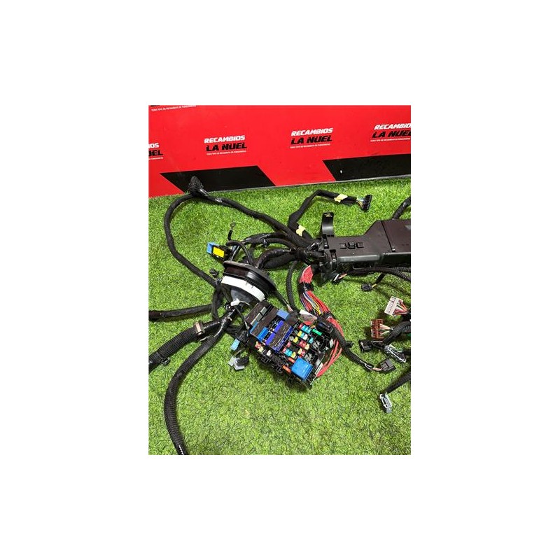 Recambio de instalacion electrica motor para renault trafic iii furgón (06.2014) m9r z7 referencia OEM IAM 242967544R 243800453R