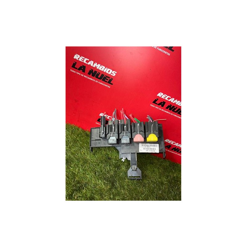 Recambio de caja reles para opel movano b furgón/combi (2010) 2.3 fg. l1h1 2,8t [2,3 ltr. - 81 kw cdti] referencia OEM IAM 24310