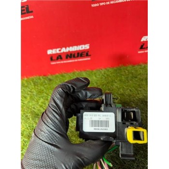 Recambio de caja reles para opel vivaro furgón (2019) 1.5 l express [1,5 ltr. - 75 kw cdti dpf] referencia OEM IAM 9806192580  