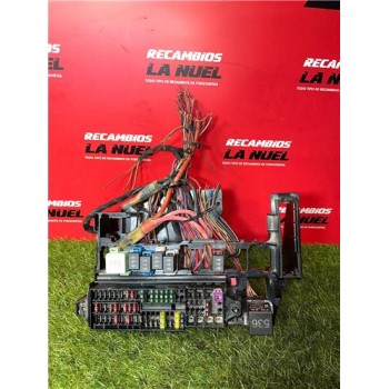 CAJA RELES 7C0035205C 7C0061261 