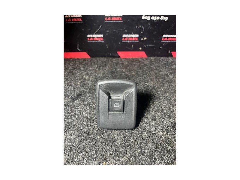 Recambio de mando elevalunas para nissan nv300 camper (01.2018) 1.6 michelangelo [1,6 ltr. - 107 kw dci cat] referencia OEM IAM 