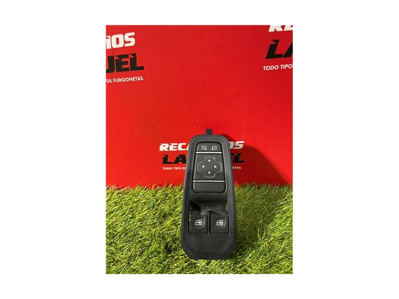 Recambio de mando elevalunas del. izdo. para renault trafic iii furgón (06.2014) m9r z7 referencia OEM IAM 255700068R  