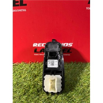 Recambio de mando elevalunas del. izdo. para renault trafic iii furgón (06.2014) m9r z7 referencia OEM IAM 255700068R  