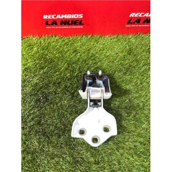 BISAGRA INFERIOR PUERTA TRASERA DERECHA 9820031980 