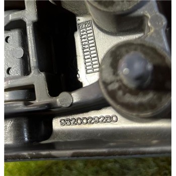 Recambio de bisagra inf. puerta tra. izda. para opel vivaro furgón (2019) 1.5 l express [1,5 ltr. - 75 kw cdti dpf] referencia O