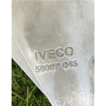 Recambio de bisagra capo dcha. para iveco daily furgón (2014) 2.3 fg 33 s ... v batalla 3520 [2,3 ltr. - 100 kw diesel scr] refe