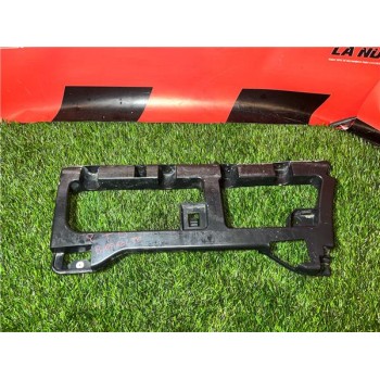 SOPORTE DERECHO PARAGOLPES TRASERO 9810782580 