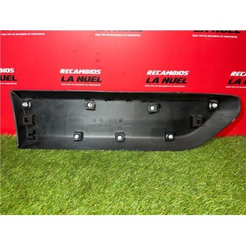 Recambio de moldura puerta del. izda. para peugeot peugeot partnert yh01 referencia OEM IAM 9817695577  
