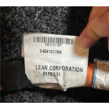 Recambio de varios para renault kangoo iii rapid (03.2021) kangoo referencia OEM IAM 240413176R  