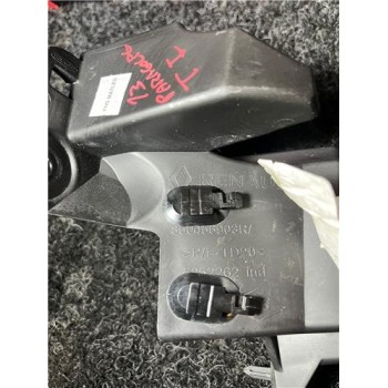 SOPORTE IZQUIERDO PARAGOLPES 850456903R 