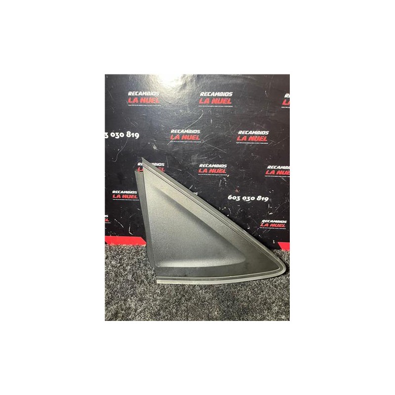 Recambio de moldura aleta del. dcha. para renault kangoo iii rapid (03.2021) kangoo referencia OEM IAM 638747799R  