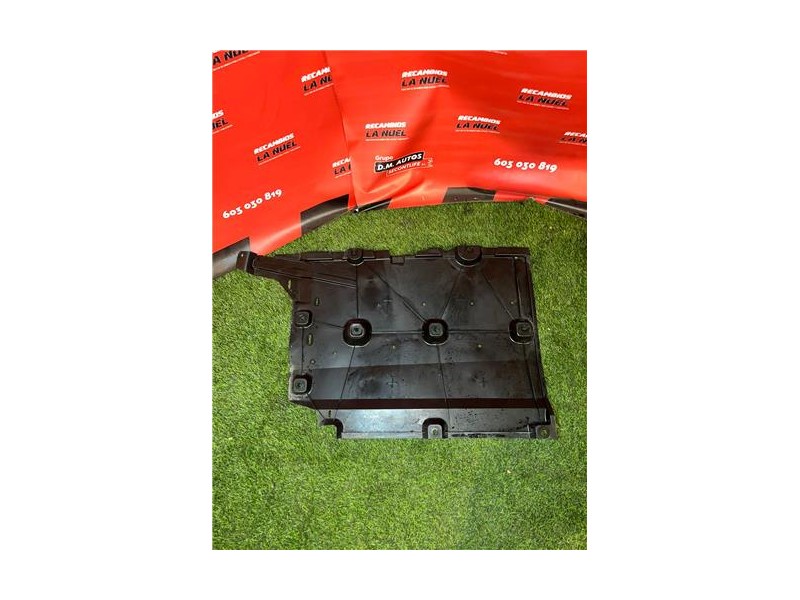 Recambio de varios para renault kangoo iii rapid (03.2021) kangoo referencia OEM IAM 748156701R  