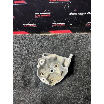 SOPORTE BOMBA INYECTORA 9824088780 