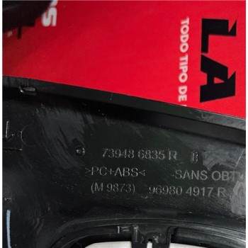 Recambio de luz interior techo para renault trafic iii furgón (06.2014) m9r z7 referencia OEM IAM 739486835R  