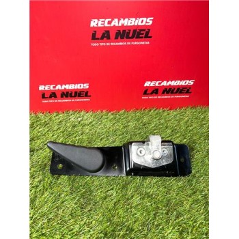 Recambio de soporte interior maneta ext. tra. dcha. para renault trafic iii furgón (06.2014) m9r z7 referencia OEM IAM 820000626